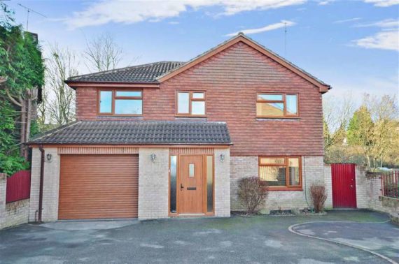 6 Bedroom Detached